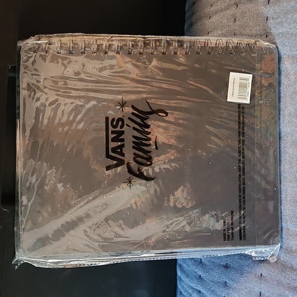 Vans Family Exclusive Sticker Notebook - Picture 2 of 2